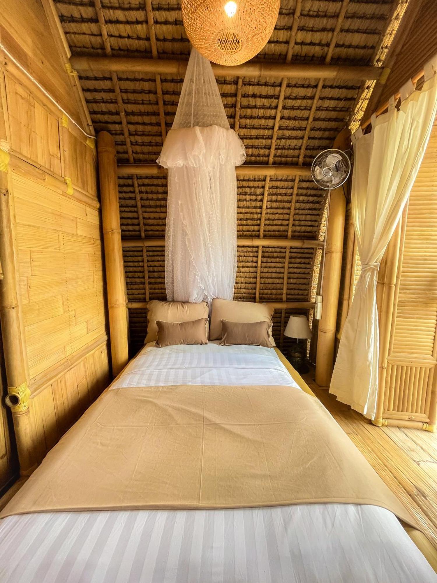 Kawig Bamboo House - Ricefield View, Eco Bamboo Home 탐파크시링 외부 사진