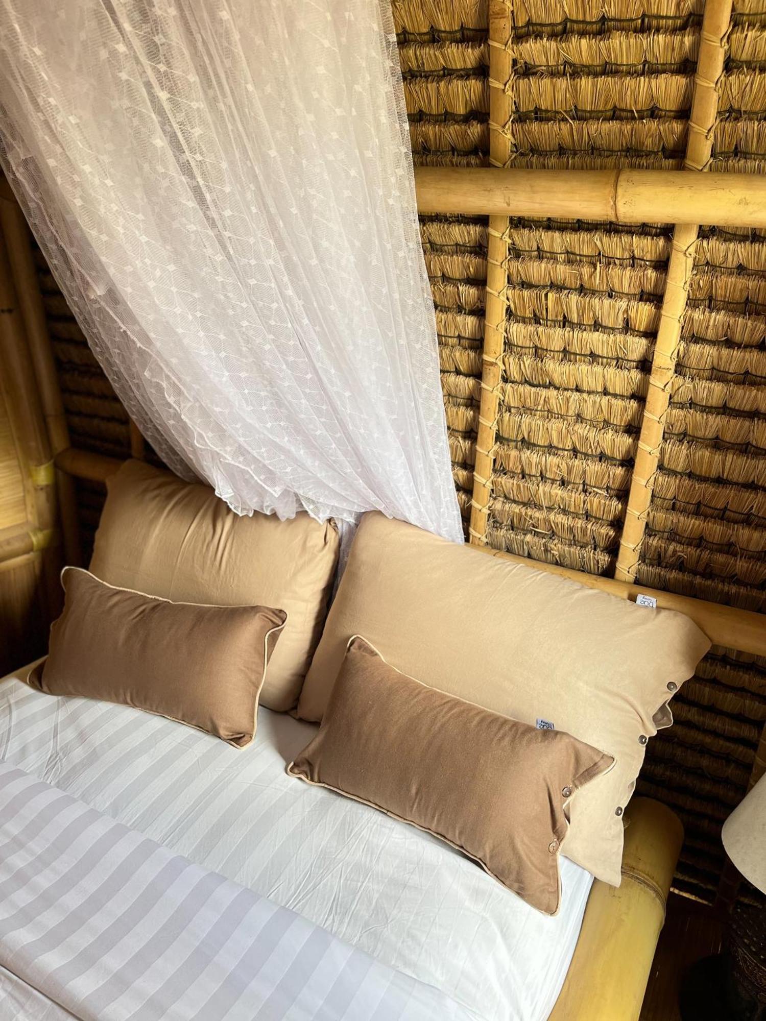 Kawig Bamboo House - Ricefield View, Eco Bamboo Home 탐파크시링 외부 사진