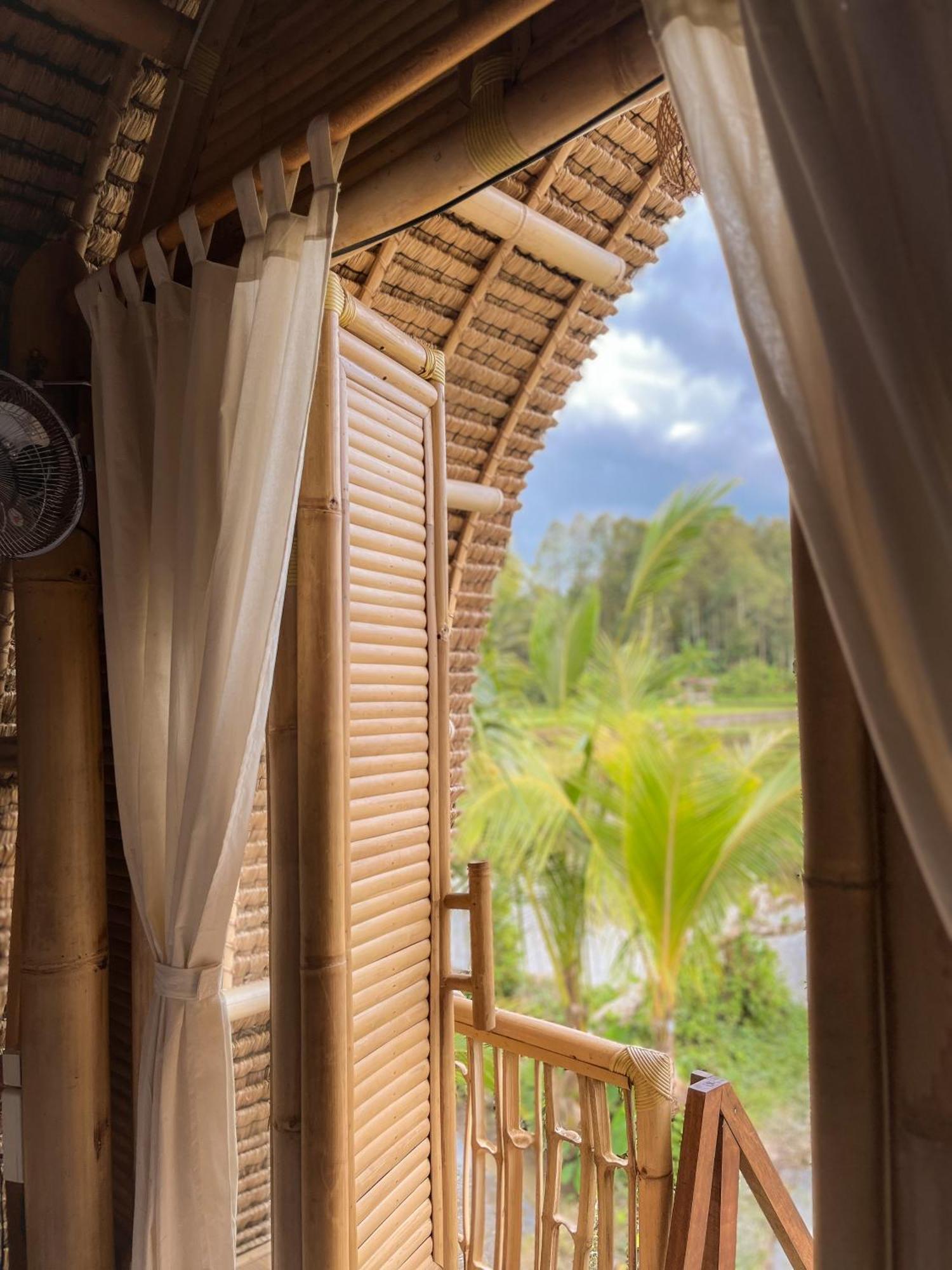 Kawig Bamboo House - Ricefield View, Eco Bamboo Home 탐파크시링 외부 사진