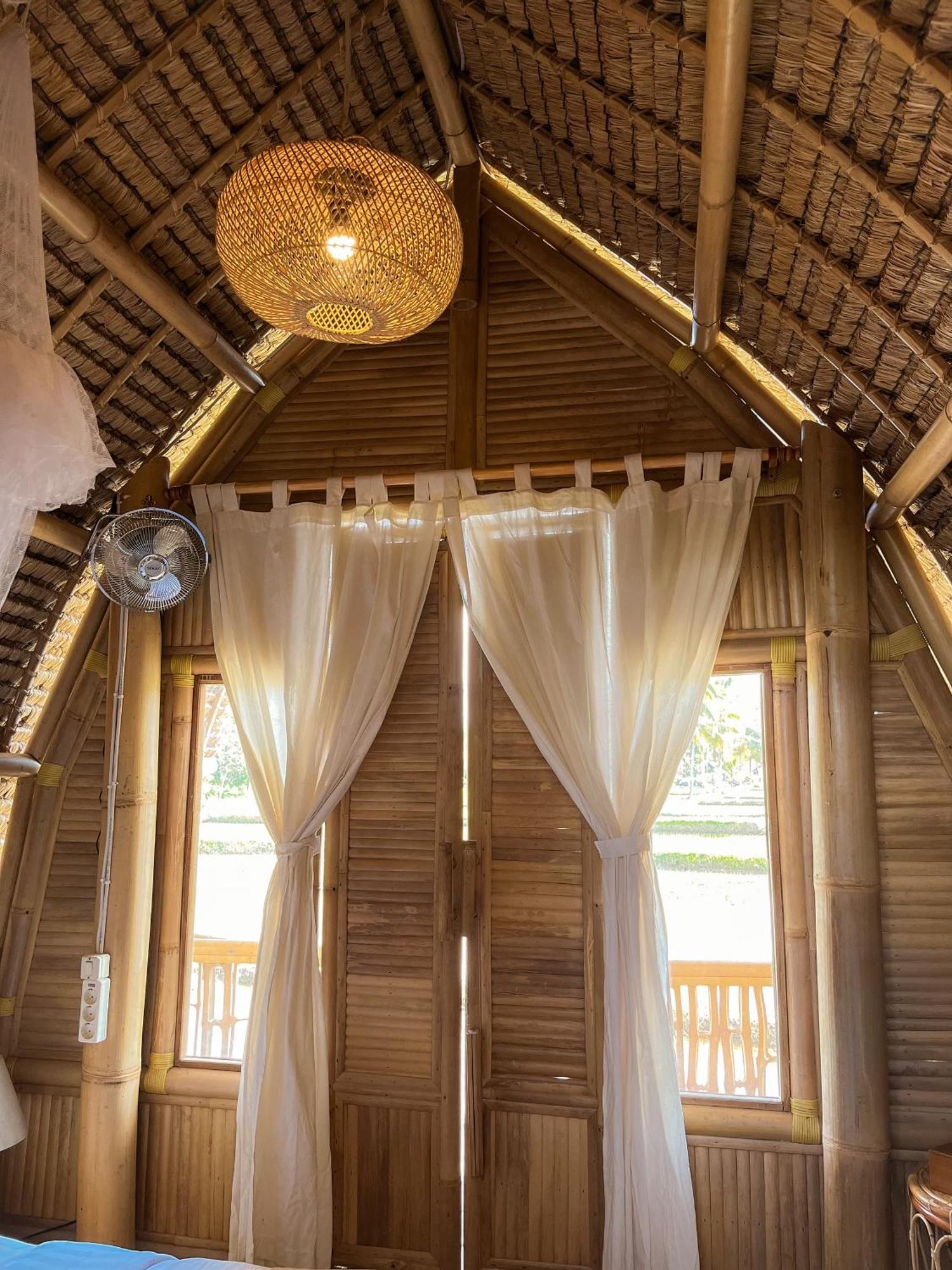 Kawig Bamboo House - Ricefield View, Eco Bamboo Home 탐파크시링 외부 사진