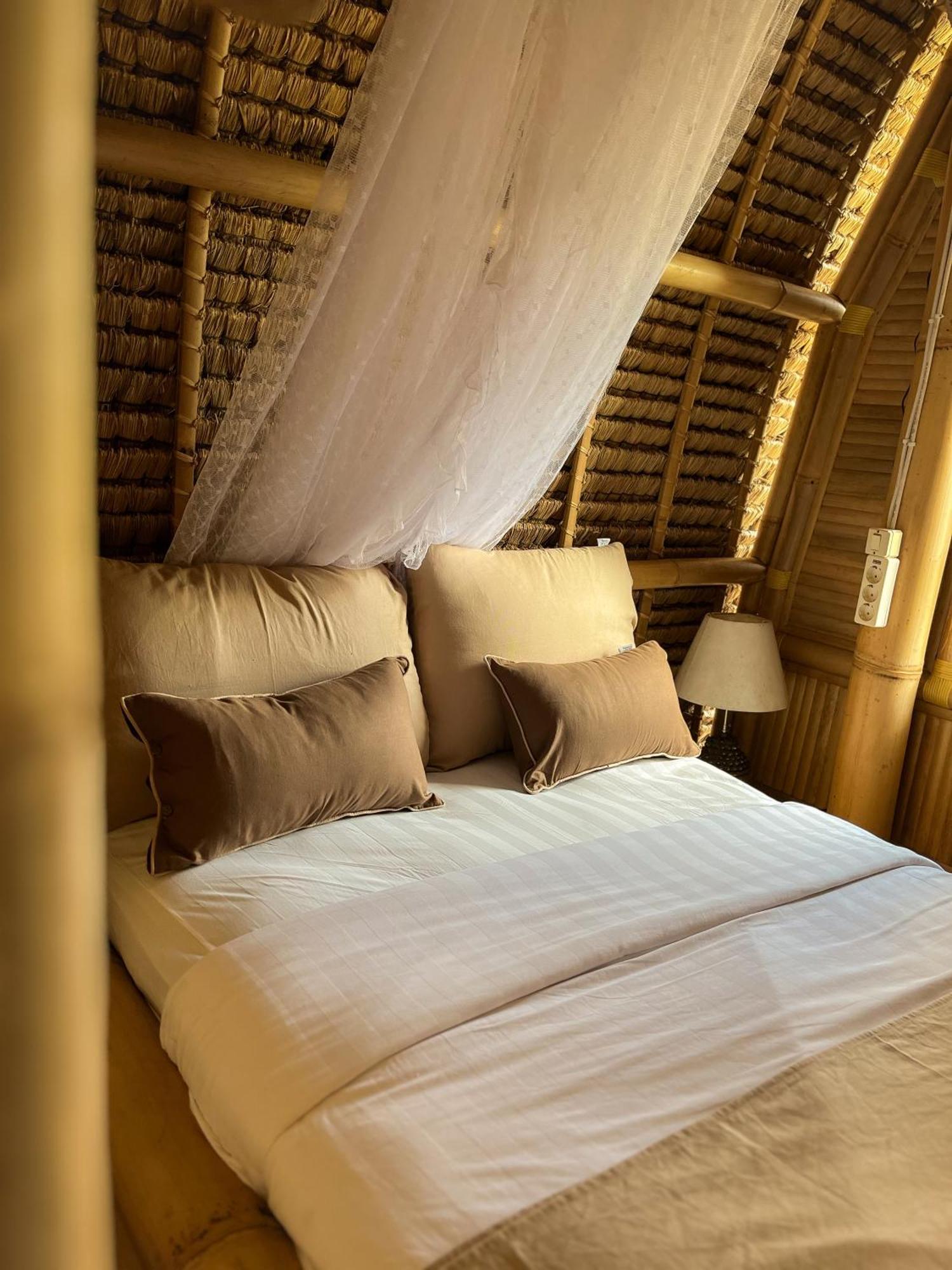 Kawig Bamboo House - Ricefield View, Eco Bamboo Home 탐파크시링 외부 사진