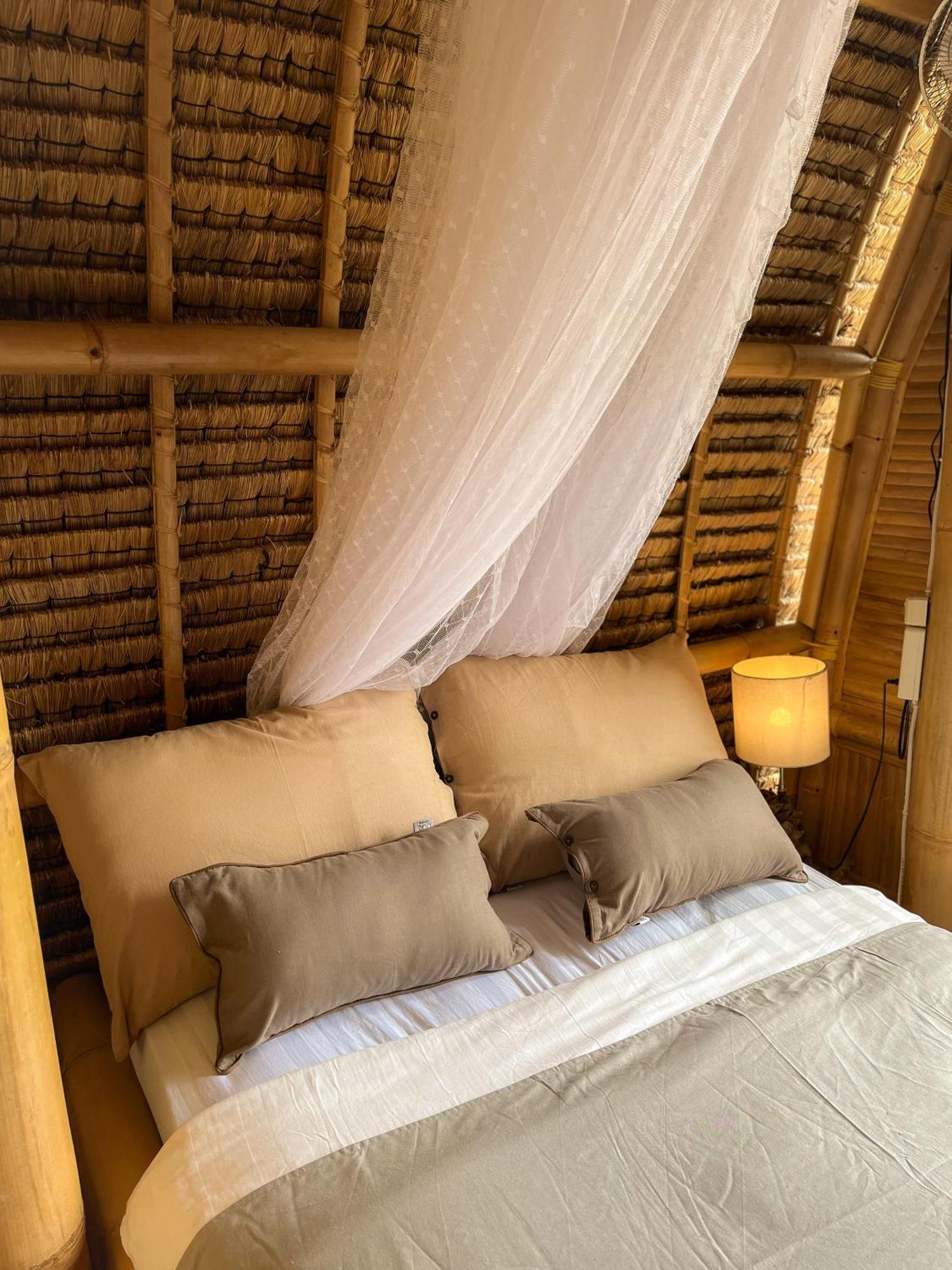 Kawig Bamboo House - Ricefield View, Eco Bamboo Home 탐파크시링 외부 사진