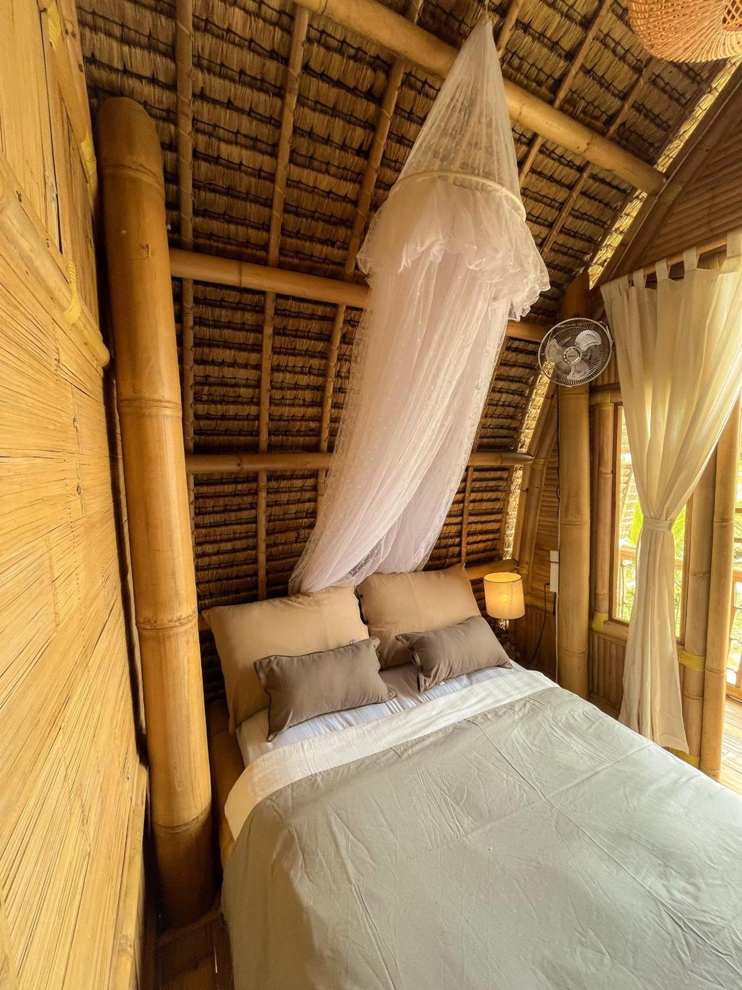 Kawig Bamboo House - Ricefield View, Eco Bamboo Home 탐파크시링 외부 사진