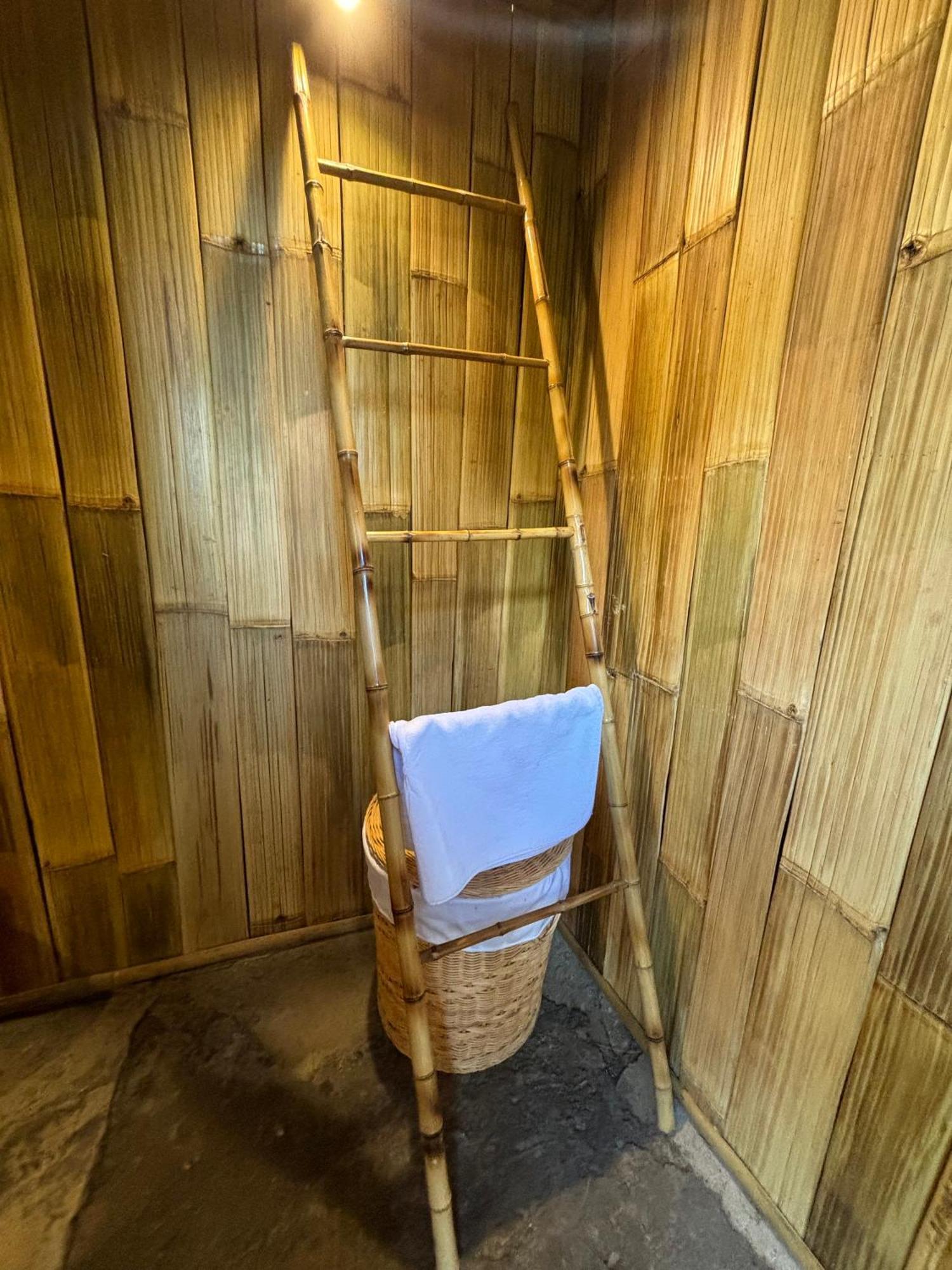 Kawig Bamboo House - Ricefield View, Eco Bamboo Home 탐파크시링 외부 사진